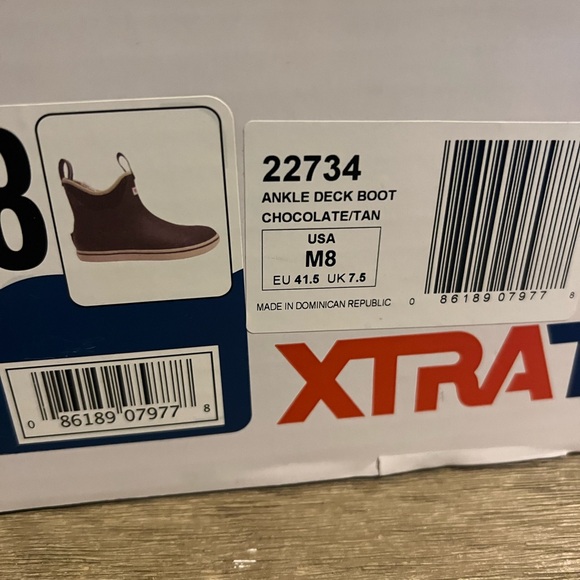 Men's Xtratuf Deck Boot, 6" color: brown size 8 - Picture 5 of 6